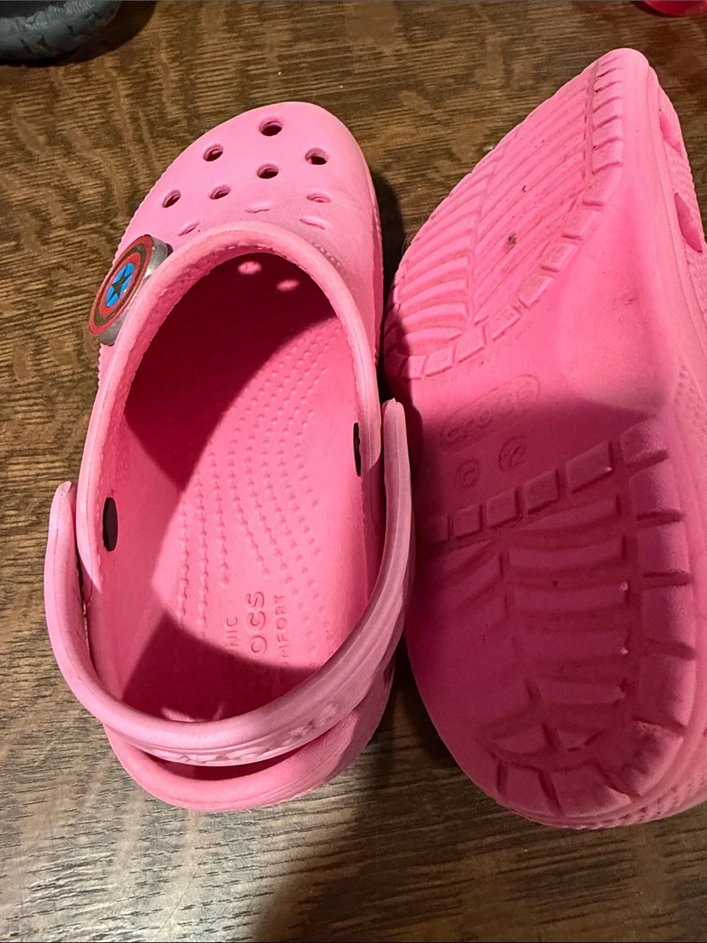 CROCS lightweight pink
